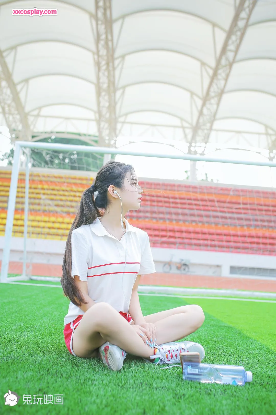 兔玩映画 - 去操場上來一場偶遇吧